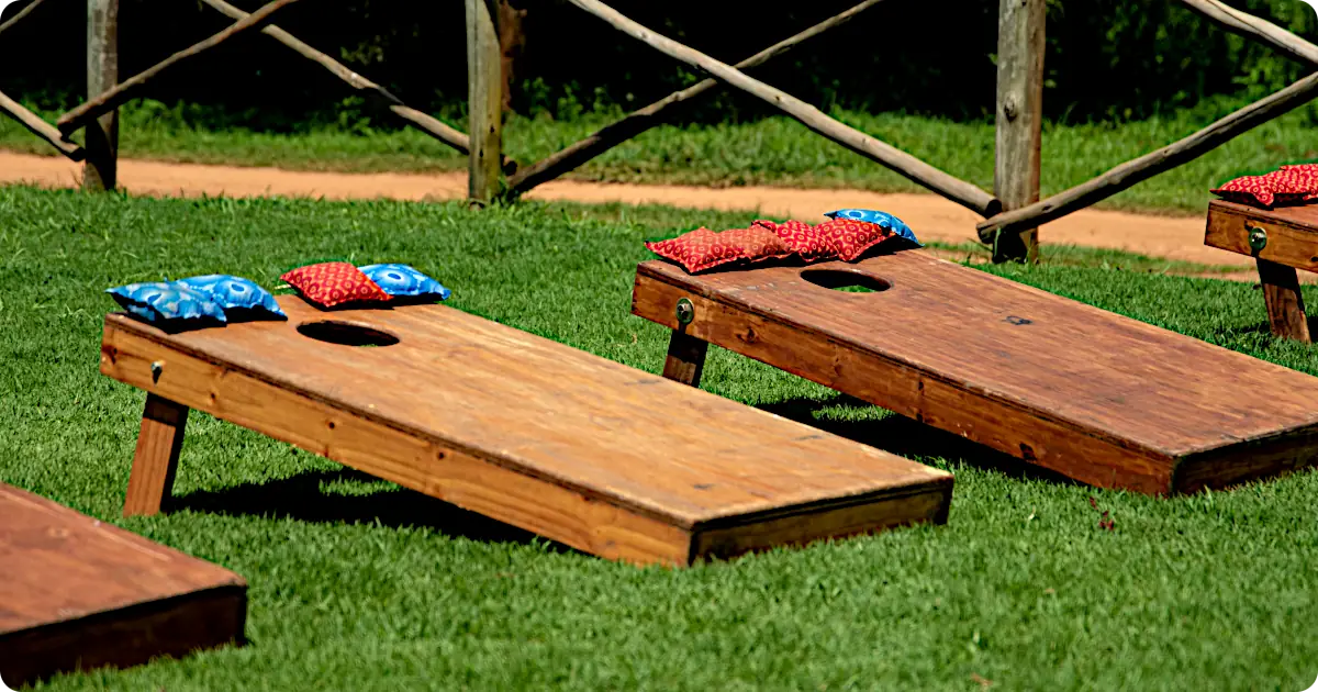 how to make a corn hole game